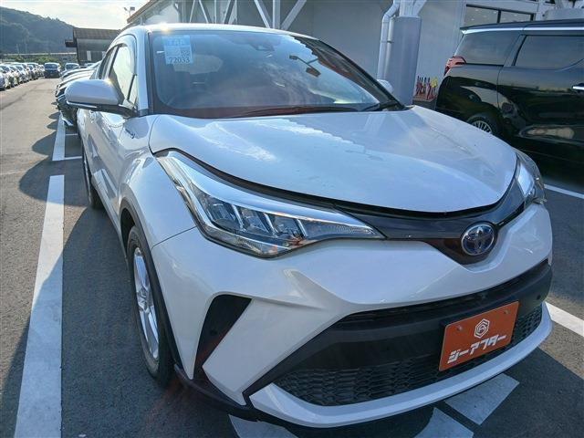 C-HR ハイブリッド 1.8 S 禁煙車 純正ナビ フルセグ