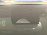 【トヨタセーフティセンス】走行中に前方の車両等を認識し、衝突しそうな時は警報とブレーキで衝突回避と被害軽減をアシスト。より安全にドライブをお楽しみいただけます。