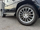 メルセデス・ベンツの定める厳しい基準をクリアしたお車のみをご案内させて頂きます。納車前整備はメーカー規定に基づき最大100項目にも及ぶ点検を熟練のメカニックによって行いご納車させて頂きます。