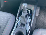 【 シフト 】スムーズなシフトチェンジで快適にお車を操縦していただけます!