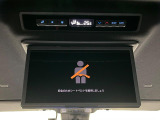 【12.8型フリップダウン】大画面モニターで後席でもエンタメをお楽しみいただけます。家族や友人とお出かけする機会が多い方に大人気です♪