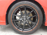 17インチアルミホイールを装着しています。タイヤサイズ205/45R17
