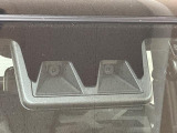 安心装備のスマートアシスト付きです☆ フロントガラス上部のステレオ式カメラで安全運転をサポートしてくれます☆