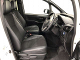 【運転席・助手席】です!実際お座りいただくのが分かりやすいと思いますので、ぜひお気軽にご来店ください♪状態もいいですよ☆