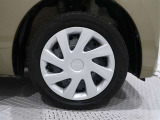 タイヤサイズは155/65R14です。