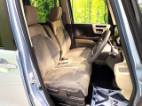 運転席シート廻りは使用感も少なく、良好な状態となっています。丁寧に使われていたことがよくわかりますね。