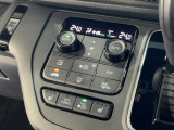 運転席と助手席の温度設定の変更が可能な左右独立タイプのデュアルエアコンです♪♪♪暑がりな人・寒がりな人も誰もが車内を快適にお過ごしいただけます♪♪♪