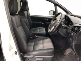【運転席・助手席】です!実際お座りいただくのが分かりやすいと思いますので、ぜひお気軽にご来店ください♪状態もいいですよ☆