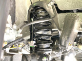 お車を安心してお乗りいただく為には、足回りの定期点検が欠かせません。サービスサポート(有償保証)では無料点検もご提供しており、安心のカーライフをお過ごしいただけるサポート体制が整っています。