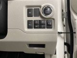 運転席周辺にある各種スイッチ画像です。