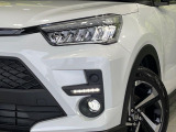 【シーケンシャルターンランプ付きLEDヘッドライト】人気の『流れるウィンカー』付きのLEDヘッドライトを装備♪高級感はもちろん、点灯時は存在感たっぷりで他車からも認識されやすく安心です。