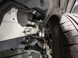 お車を安心してお乗りいただく為には、足回りの定期点検が欠かせません。サービスサポート(有償保証)では無料点検もご提供しており、安心のカーライフをお過ごしいただけるサポート体制が整っています。