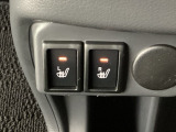 運転席と助手席にはシートヒーターが付いています☆寒い時期に腰周りを温めてくれるので体全体が温まりやすいのは勿論、暖房と違い顔に風が当たらないので、乾燥肌やドライアイの方でも大丈夫☆