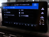 Bluetooth、AM、FM、スマートフォン接続ができます。