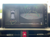 【パノラミックビューモニター】専用のカメラにより、上から見下ろしたような視点で360度クルマの周囲を確認することができます☆死角部分も確認しやすく、狭い場所での切り返しや駐車もスムーズに行えます。