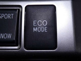 「ECOスイッチ」ONで省燃費制御モードになり燃費を向上させるように動作します。