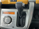 オートマチックシフトレバーは、手になじみ操作しやすい形状で安全運転にもつながります♪