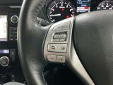【ステアリングスイッチ】運転中に前方から目線をそらすことなくオーディオ等の操作が可能な便利機能!安心&快適なドライブを演出してくれます。