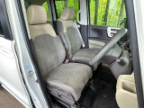 運転席シート廻りは使用感も少なく、良好な状態となっています。丁寧に使われていたことがよくわかりますね。