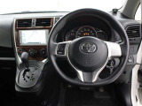運転席廻りです。