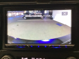 バックモニター付きで、車庫入れやバック時の後方確認をサポート。