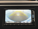 ★バックモニター搭載★ バック時目視しにくいクルマの周囲をカメラで映し出し、安全・安心駐車をサポート♪バックの苦手な方も後ろがハッキリ見えるので安心です☆