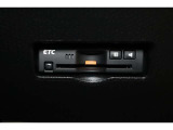 高速道路走行の料金所をノンストップで通過できるETCを装備!※ ETCカードのお申し込みも当社にお任せ下さい!