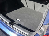 Audi正規ディーラーが高品質をお約束。高度な訓練・教育を受けたAudi専任メカニックが、100項目にもおよぶ精密な点検を実施いたします。すべてをクリアしたAudi車だけが、あなたのお手元に届けられるのです。