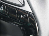 レーダークルーズコントロール使用時に同一車線内の中央を走行可能なように操舵支援を行うレーントレーシングアシスト(LTA)を搭載しています。