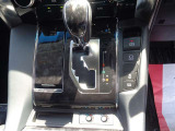 運転席・助手席シートクーラー/ヒーター付