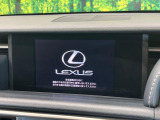 【メーカー純正ナビ】インテリアに溶け込むスタイリッシュな「専用設計」メーカーナビを装備♪視認性や操作性など基本性能にも優れ、より上質なカーライフをお楽しみいただけます。