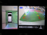 アラウンドビューモニターで車庫入れも空から見ている様に駐車できラクラクです。