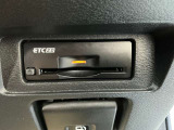 ETCは、高速道路料金所の渋滞を避け、時間と手間を省くことができます。また、料金の支払いや精算の手間が省け、便利で快適なドライブをサポートします