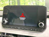 【メーカー純正ナビ】インテリアに溶け込むスタイリッシュな「専用設計」メーカーナビを装備♪視認性や操作性など基本性能にも優れ、より上質なカーライフをお楽しみいただけます。