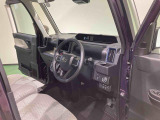 納車前にはプロのメカニックが点検、整備を行いますので安心してお乗り頂けます!!