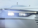 LEDヘッドライトが安全な夜間走行をサポートしてくれます♪照射範囲が広くなるので前方視界が全体的に明るくなり、夜間走行をしっかりアシスト♪