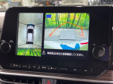 【アラウンドビューモニター】専用のカメラにより、上から見下ろしたような視点で360度クルマの周囲を確認することができます☆死角部分も確認しやすく、狭い場所での切り返しや駐車もスムーズに行えます。