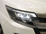 当店はお客様駐車場ももちろん完備しており、併せて新車も併設してますのでお気軽にご来店下さいませ。