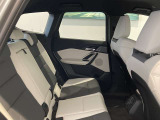 BMWを熟知したメカニックによる、360度の納車前点検。ドイツ本国と同様の教育・訓練を受けたBMW専門のメカニックが、360度によるポイントを徹底的に点検、整備いたします。