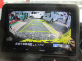 バックカメラ付きで駐車も安心☆