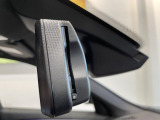【ルームミラー一体型ETC】BMWといえばルームミラー一体型のETC。ドライバーから差し込めるかたちになっておりますので、差し忘れの際も慌てずにご利用いただけます。