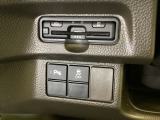 Hondaセンシング用の、VSA(ABS+TCS+横滑り抑制)解除スイッチなどはハンドルの左側に装備しています。その上にETCがついています。高速道路の料金所の通過も楽々です。