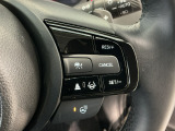 【アダプティブ・クルーズ・コントロール】予め設定した車速内でクルマが自動的に加減速。 前走車との適切な車間距離を維持しながら追従走行し、高速道路でのドライバーの疲労を軽減してくれる嬉しい機能付♪