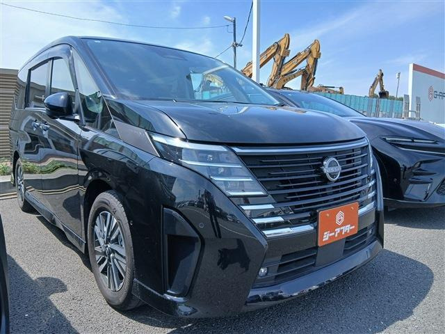 セレナ 1.4 e-POWER ルキシオン 純正11インチ後席モニター 禁煙車