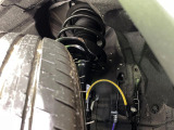 お車を安心してお乗りいただく為には、足回りの定期点検が欠かせません。サービスサポート(有償保証)では無料点検もご提供しており、安心のカーライフをお過ごしいただけるサポート体制が整っています。