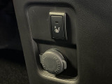 【シートヒーター】寒い日に重宝するシートヒーター!エアコンより早く温まってくれるので寒がりの人も安心ですね♪エアコンの温風は乾燥するから苦手、という方にもをおすすめです。