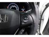 Hondaセンシングの機能のひとつ、アダプティブクルーズコントロール付!アクセルから足を離しても設定したスピードと前車との車間を保ち走行してくれます!車線維持もアシスト☆高速道路で疲労軽減ですね☆