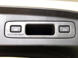 【パワーバックドア】スマートキーや運転席のボタンを押すだけでリアゲートが自動で開閉します!荷物を持っている時や、高い位置にあるバックドアを閉める際に便利な機能です♪