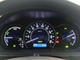 とっても見やすいメーターです。夜間時はラグジュアリーな気分にさせてくれる照明が魅力ですので、夜のドライブも楽しみになりますよ♪