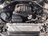 BMWのエンジンは世界的にも認められている高性能エンジンです。レスポンスがよく高回転型の心地よい吹きあがりなど駆け抜ける歓びのキーになる部分でございます。